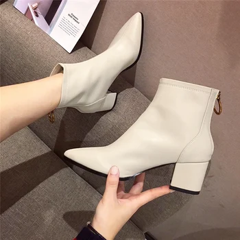 

Winter 2020 Hot Luxury Women 5cm Block High Heels Ankle Boots White Beige Heels Leather Short Boots Western Chelsea Boots Shoes