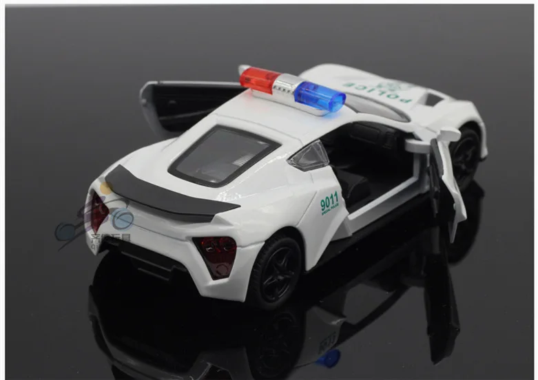 1: 32 Дания Zenvo сплав модель полицейской машины детская игрушка звук и светильник сплав модели смешанные партии Лидер продаж