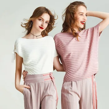 

HAVVA 2020 Summer New Flexible Crimp Beads Thin Bead Pit Stripe Irregular Lacing Short-sleeved Knit Sweater M39390