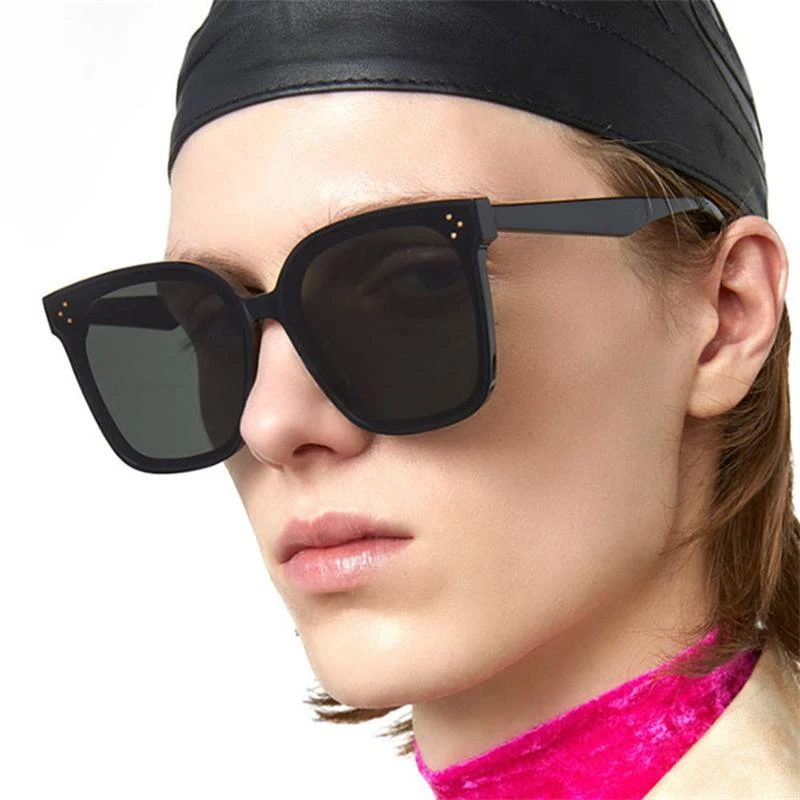 韓国メガネトレンディ有名人テレビシリーズリベット黒スクエアサングラスブランドデザイナーヴィンテージシェードサングラス男性uv サングラス Aliexpress