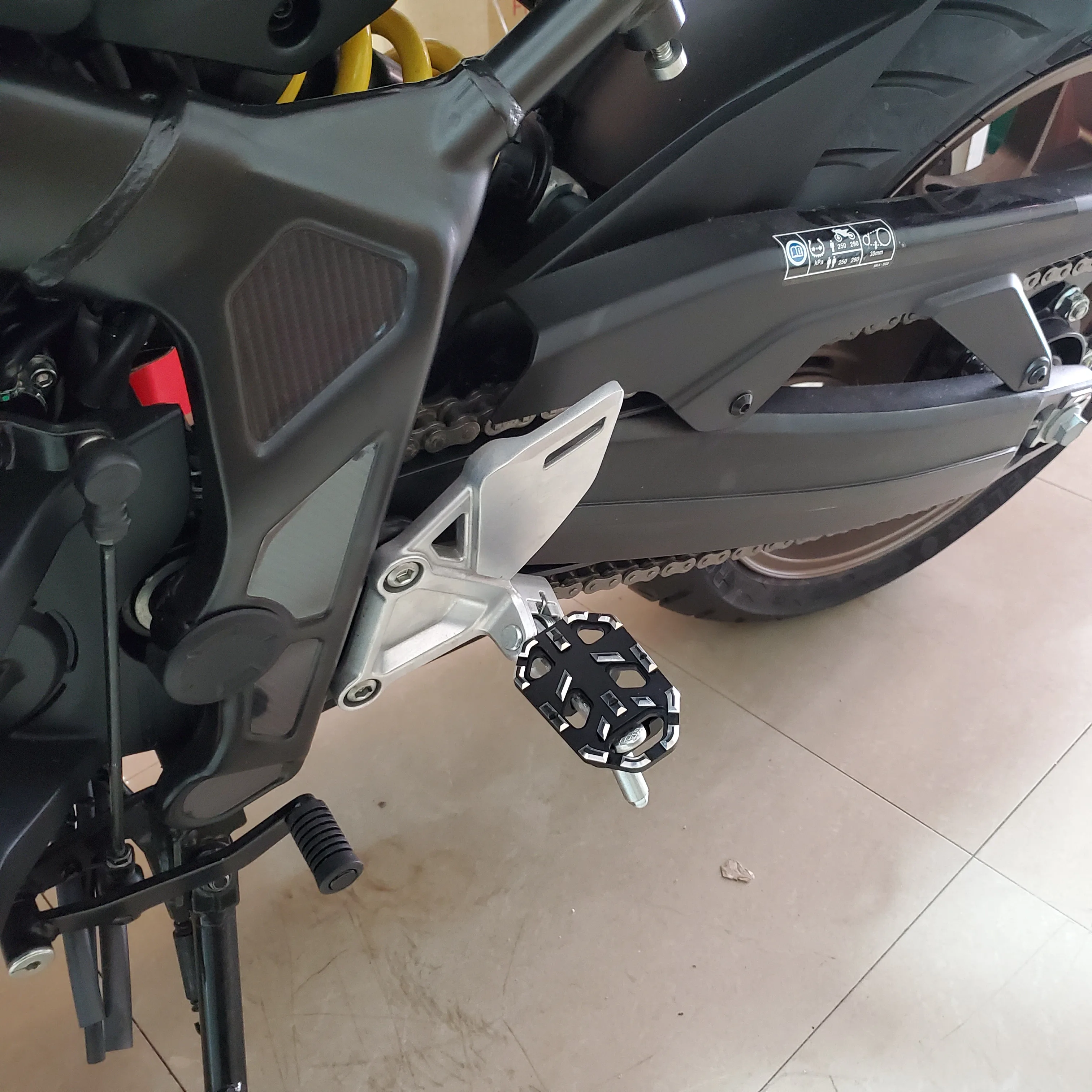 Motorcycle Accessories Widened Pedal Honda Cb650r Cb650 R Cbr650r Cbr 650r 19 21 Cb 650 R Cnc Foot Rests Aliexpress