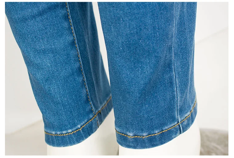 12023879411_1170786358