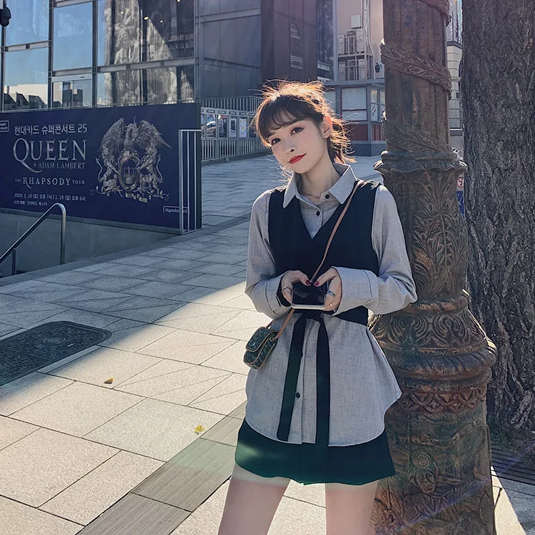 

Photo Shoot #2020 Spring WOMEN'S Dress Short-height Network Red Wind Set Western Style Waistcoat Shirt Shorts Three-piece Set