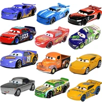 Disney Pixar Cars 2 3 coches colección Lightning McQueen Jackson Storm Ramirez 1:55 Diecast Metal aleación coche de juguete modelo niños regalo