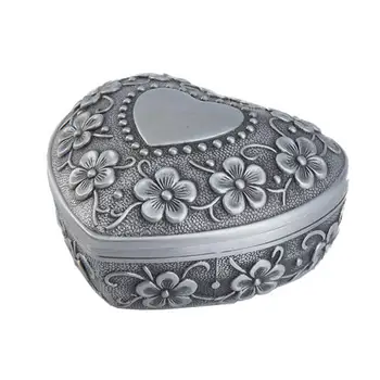 

Heart-shaped Rose Vintage Princess Storage Box Metal Pocket Jewelry Box Wedding Ring Box