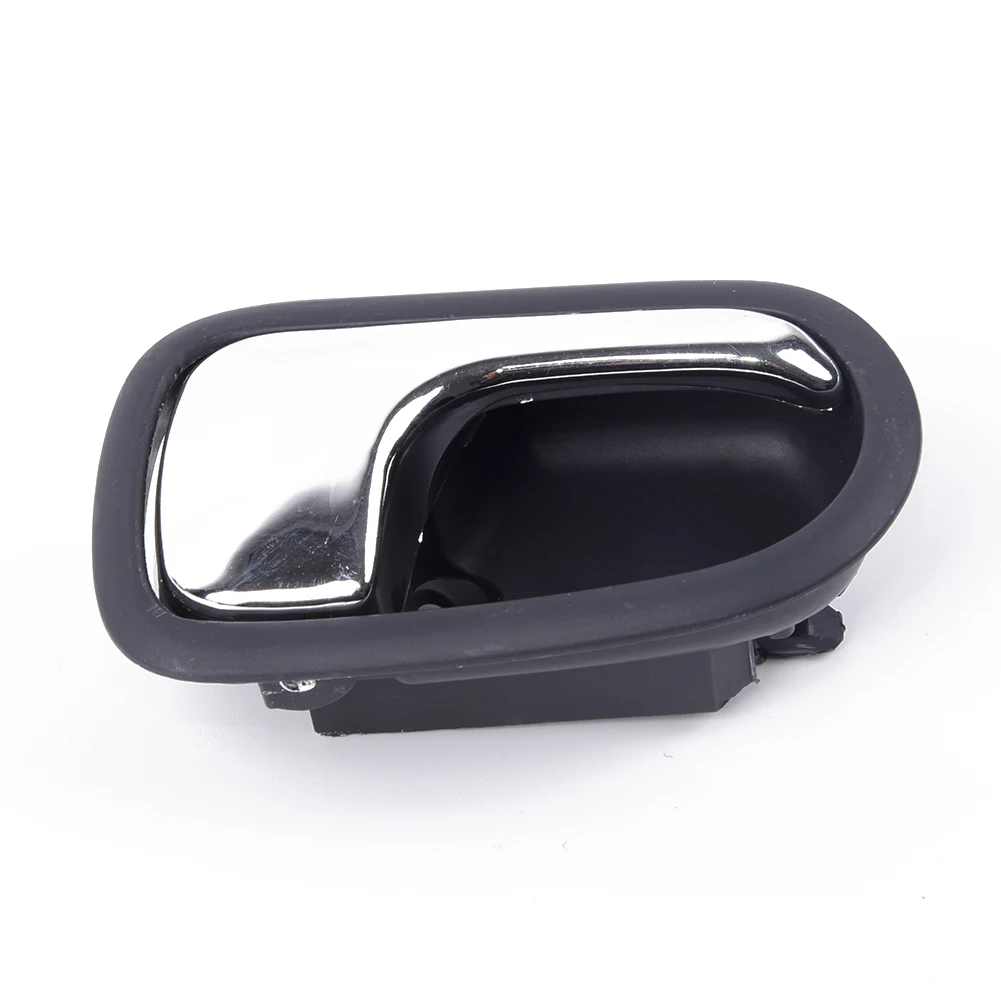 Правая сторона внутренняя Автомобильная внутренняя дверная ручка подходит для Mazda 323 Protege BJ 1995-2003
