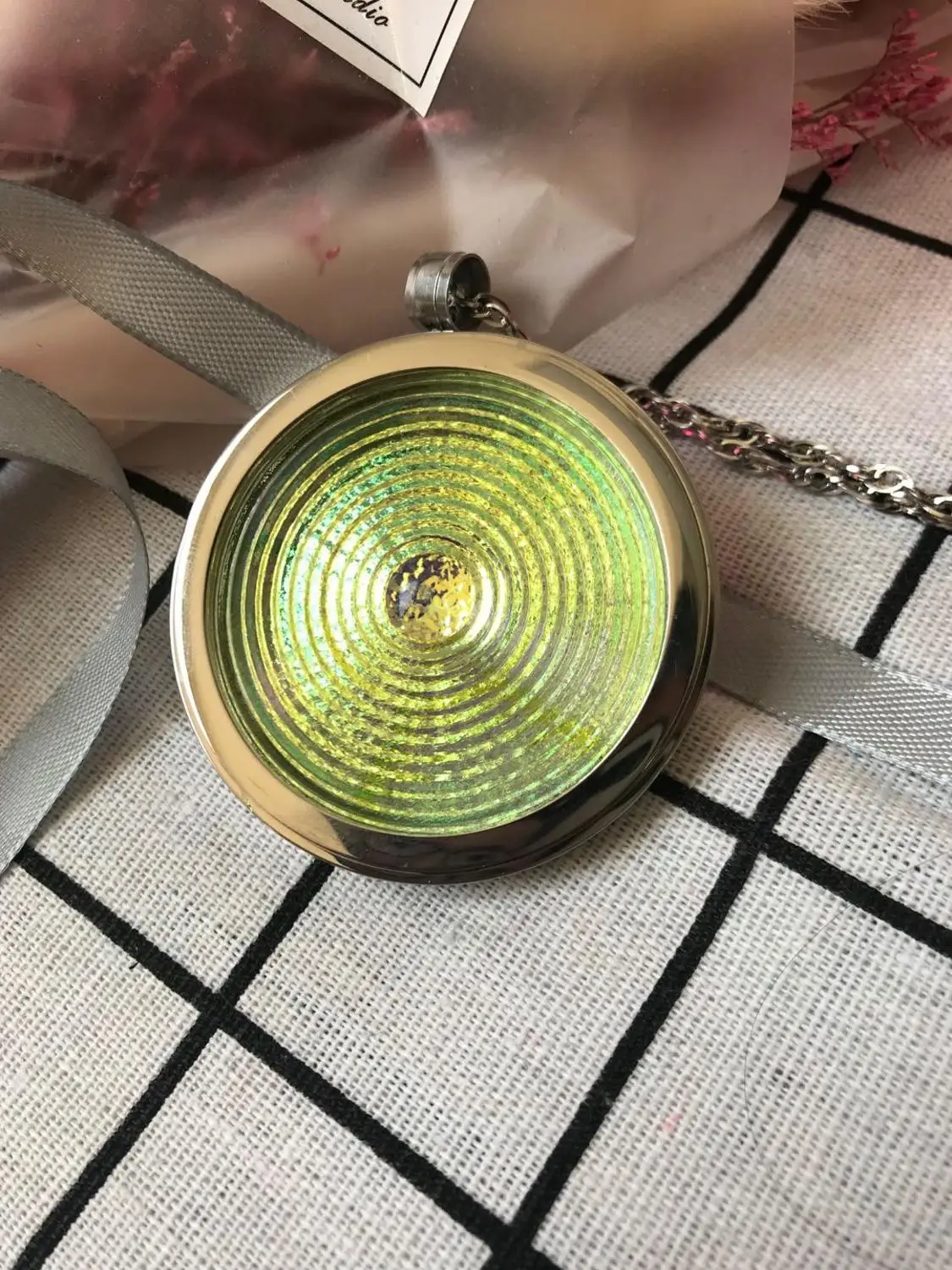 Mini Alpha Spin Necklace Pendant 6000cc Anion Bio Pendant Super Power Spiritual Mana Raise Frequency Meditation Good Luck