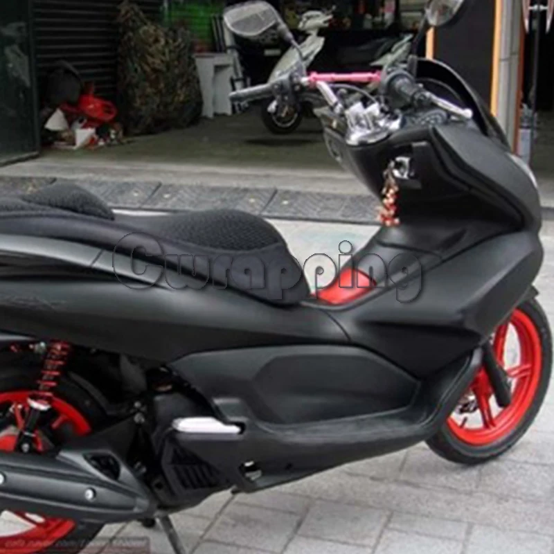 Matte-black-car-wrap-vinyl-7