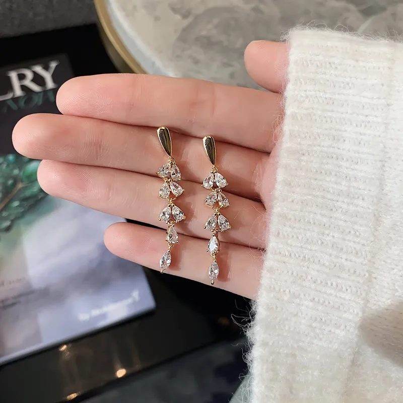 Shiny Zircon Tassel Leaf Shape Gold Earrings For Woman 2020 New Fashion Jewelry Wedding Party Unusual Girl’s Luxury Earrings