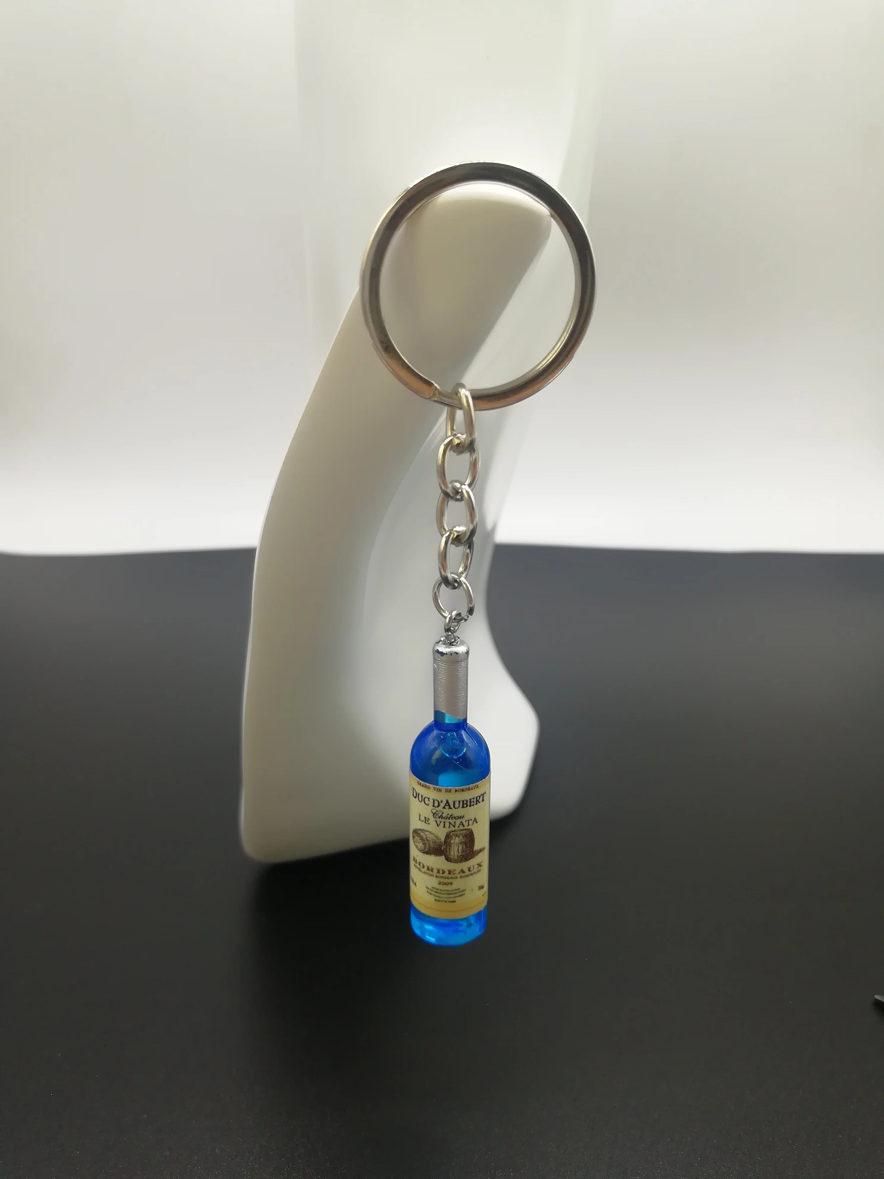 

2019 New Fashion Mini Personality Bottle Blue Wine Bottle Keychain Key Ring
