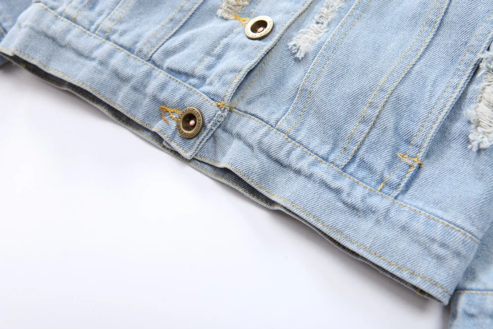 4646338246_2120408601