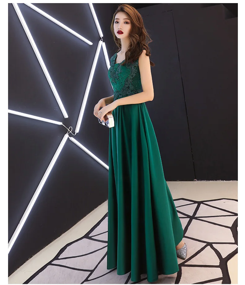 Satin Long Emerald Green Dresses Sleeveless A-line Floor-length Luxury Appliques Rhinestone Long Formal Evening Gowns