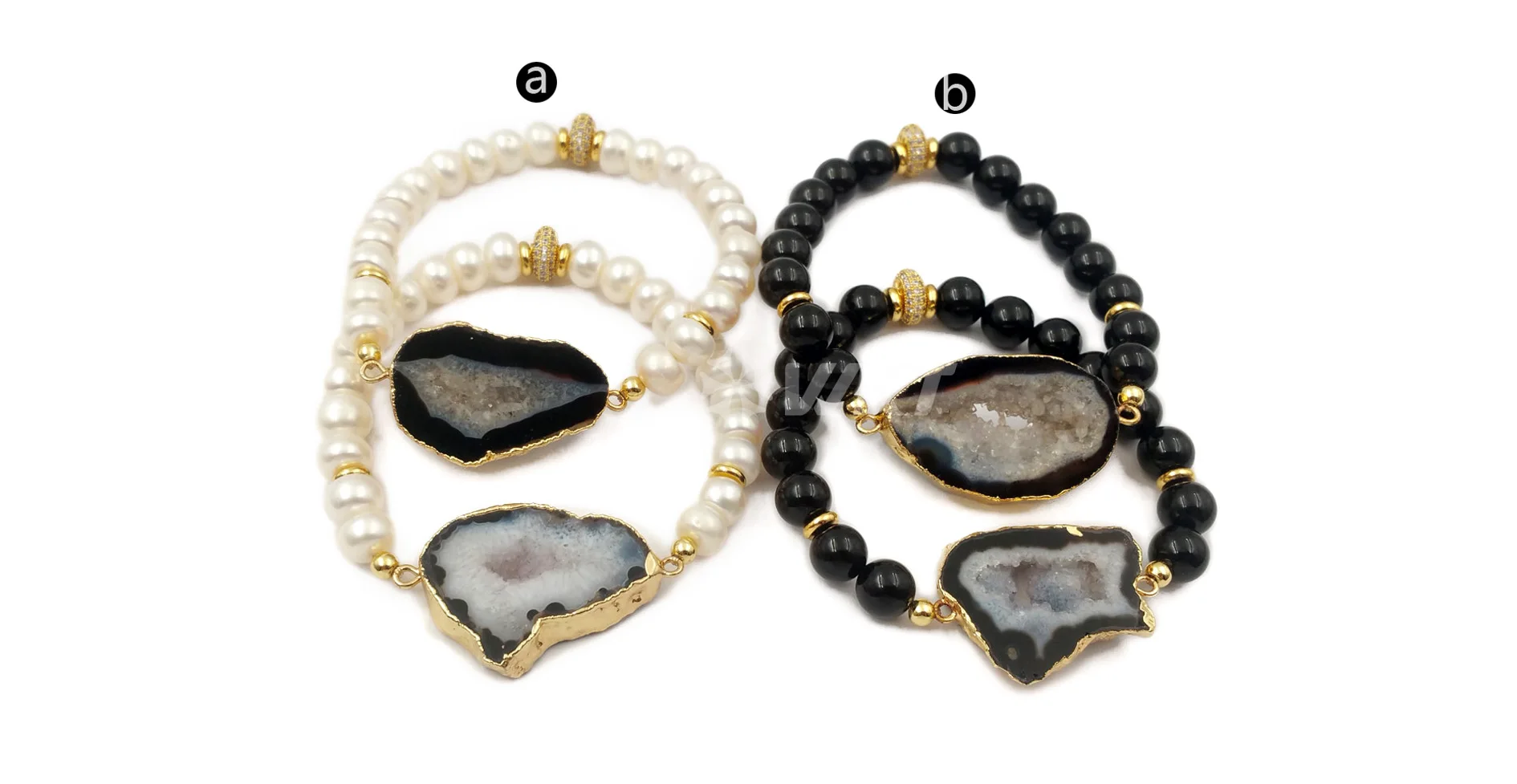 Pulseiras c pingentes