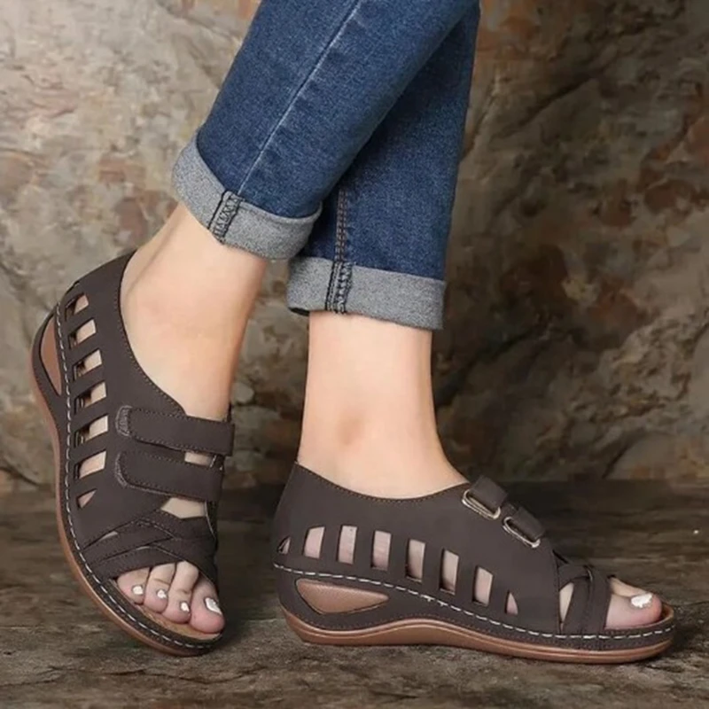 

Flat Shoes For Women Wedges Solid Color Handmade Retro Sewing Breathable Comfortable Light Casual Mother Ladies Summer Sandals