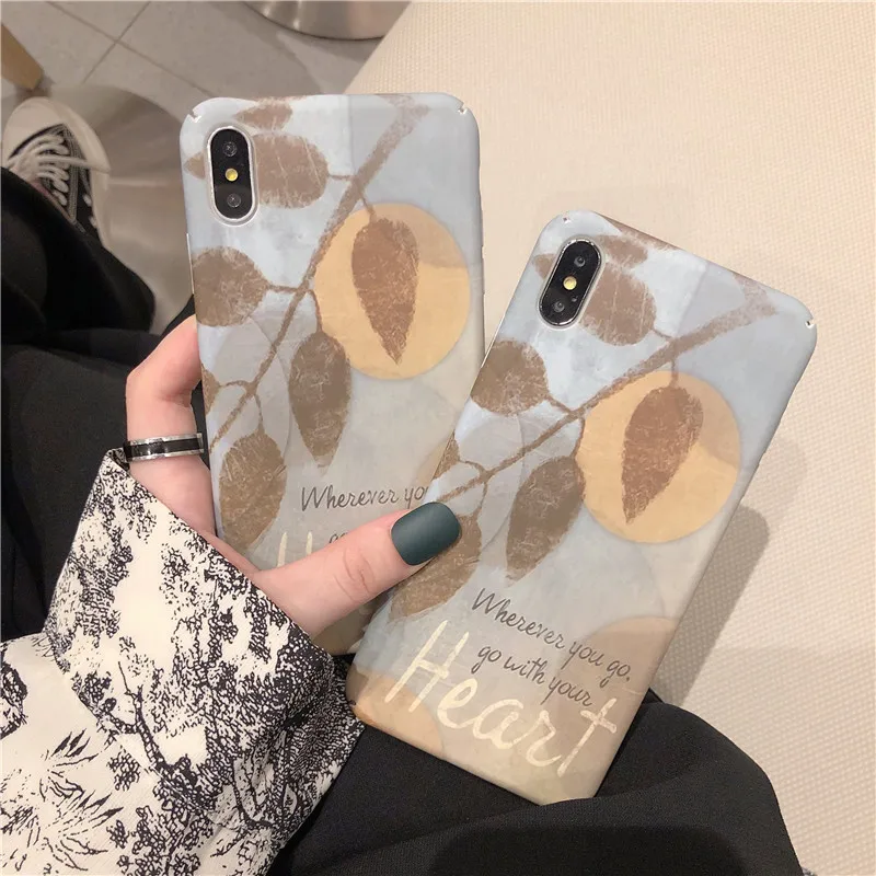 

IMIDO Retro Maple Leaf Back Cover New Anti-fall Fashion Phone Water Pasting PC Case For Xiaomi Mi6 MiNote3 Mi8 Mi8SE Mi9 Case