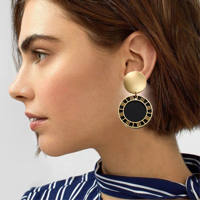 

New Fashion Sequin Geometric Drop Earrings 2019 for Women Roman Numerals Vintage Punk Round Korean Jewelry Earring Black Pink
