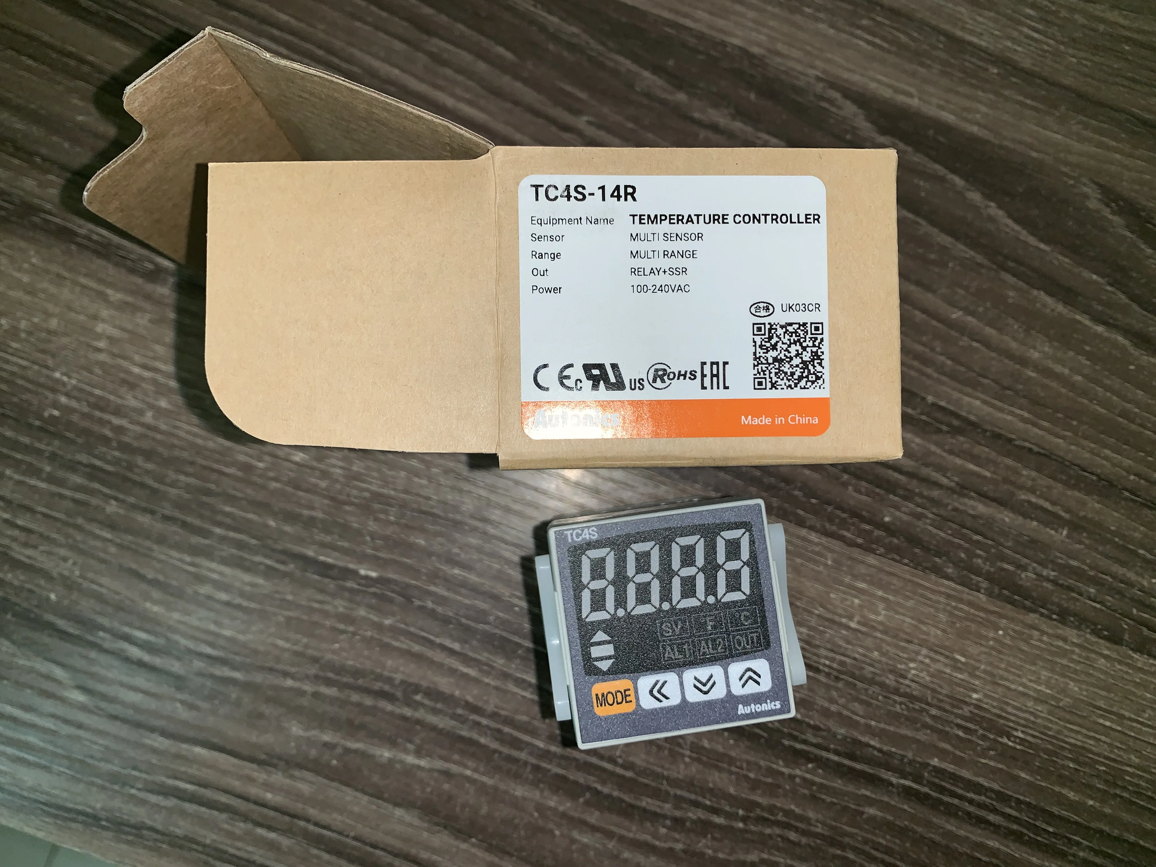 New Original Authentic Tc4s-14r Autonics Thermostat Temperature ...