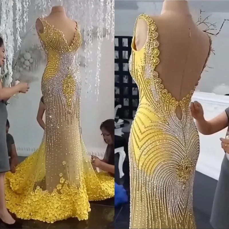 Luxury Yellow Evening Dresses V Neck Lace 3D Floral Appliqued Beaded Mermaid Prom Gowns Sweep Train Custom Made Special Occasion