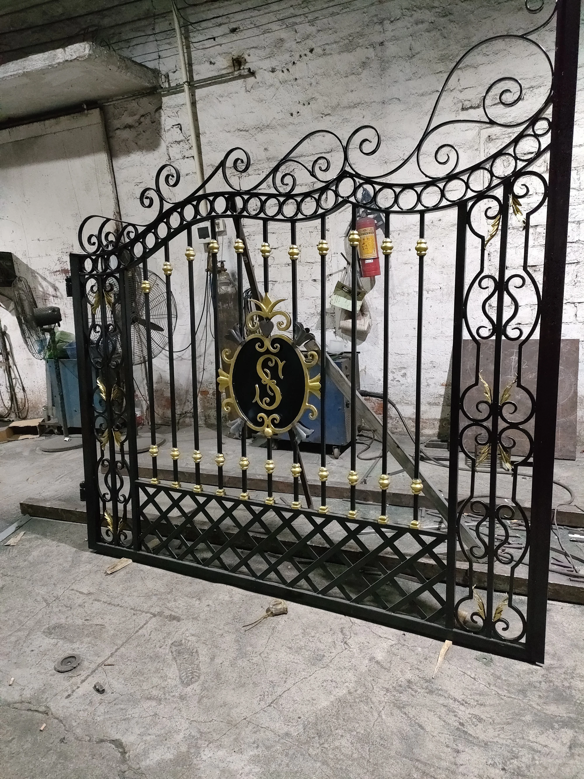 Forged Wrought Iron Gate House Used Security Driveway Sliding Gate