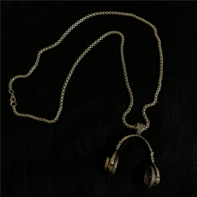 HUANZHI New Headphone Pendant Stainless Steel Long Chain Metal Necklace Hip Hop Cool Guy Gifts for Girls Boys
