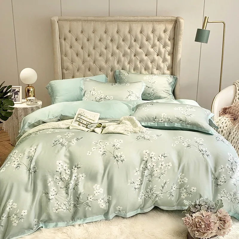 

High-end bedding, simple bed linen, quilt bedding, 60 double-sided tencel four-piece home comfort printing quilt cover
