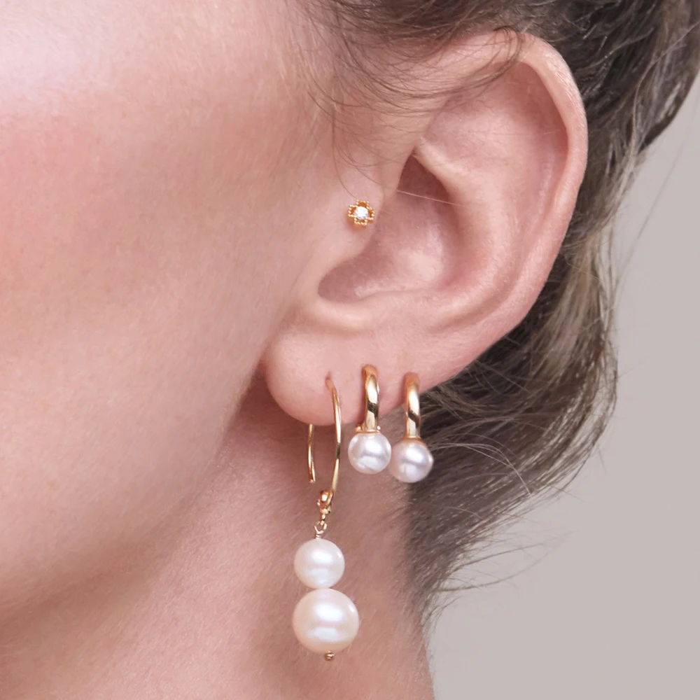 

Gold pearl Hoop earring fashion women jewelry Small Huggie hoops with fresh sea pearl ball stunning jewelry