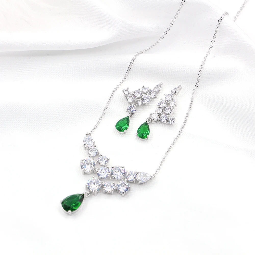 

Teardrop-shaped Necklace Earrings Crystal Handwork Pop Jewelry Set for Mom Girlfriend Birthday Present Daily Wearing