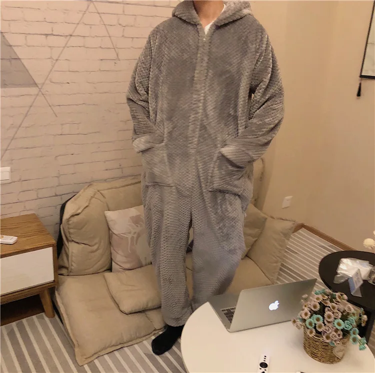 12196023184_1488278872