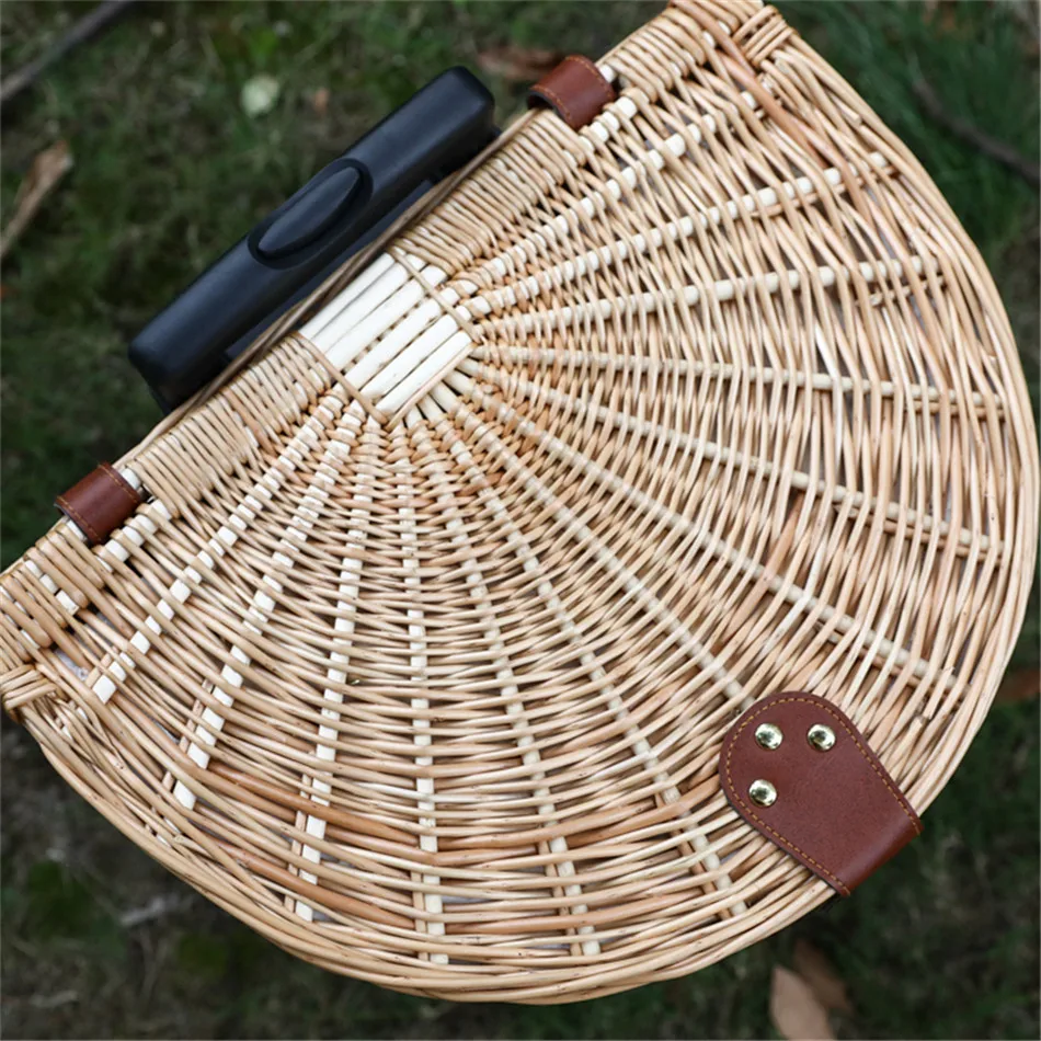 Rattan Trolley Picnic Basket Natural Wicker Weaving Lunch Baskets Wheels Family Outing Trip Picnic Bento Storage High Capacity