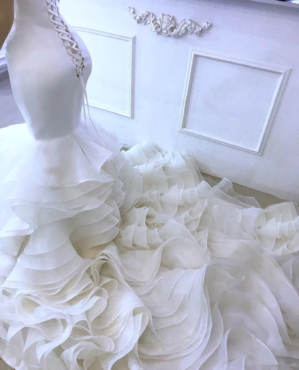 Арабский сексуальный русалка Роскошные свадебные платья милый Кристалл сатиновое свадебное платье органза ярусы свадебные платья