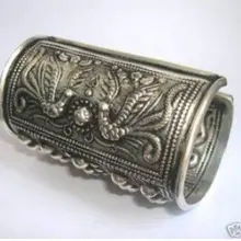 Азиатский Китай ручной работы превосходные ювелирные изделия цветок резные тибетские Мяо серебряные Драконы Феникс браслет