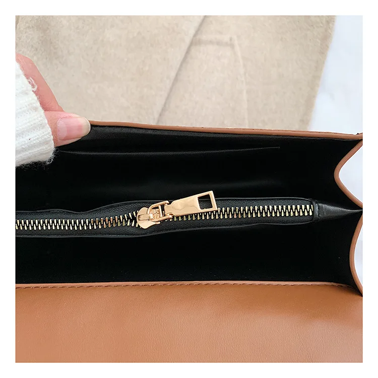 2019 New Design Deer Suede Leather Handbag Small flap Crossbody Bags for Women Quilted Embroidery Chain Shoulder Purse Black Red (16)