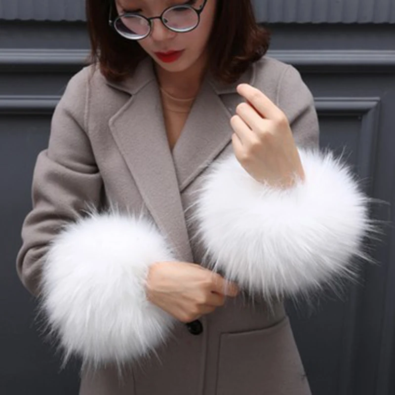 

TVVOVVIN Women Multicolor Imitate Fox Fur Wristband Bracelet New Temperament Fashion Tide All-match Spring Autumn 2019 F946