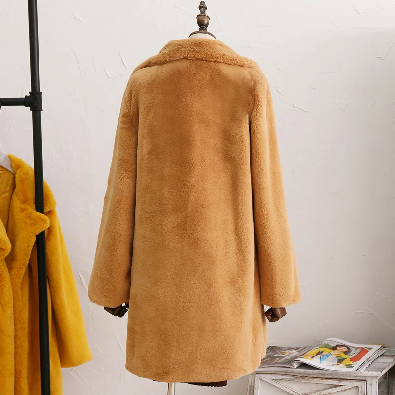 Куртка из искусственного кроличьего меха с высокой талией и поясом; пальто; сезон осень-зима; теплое длинное пальто; Верхняя одежда; модные пушистые куртки; пальто