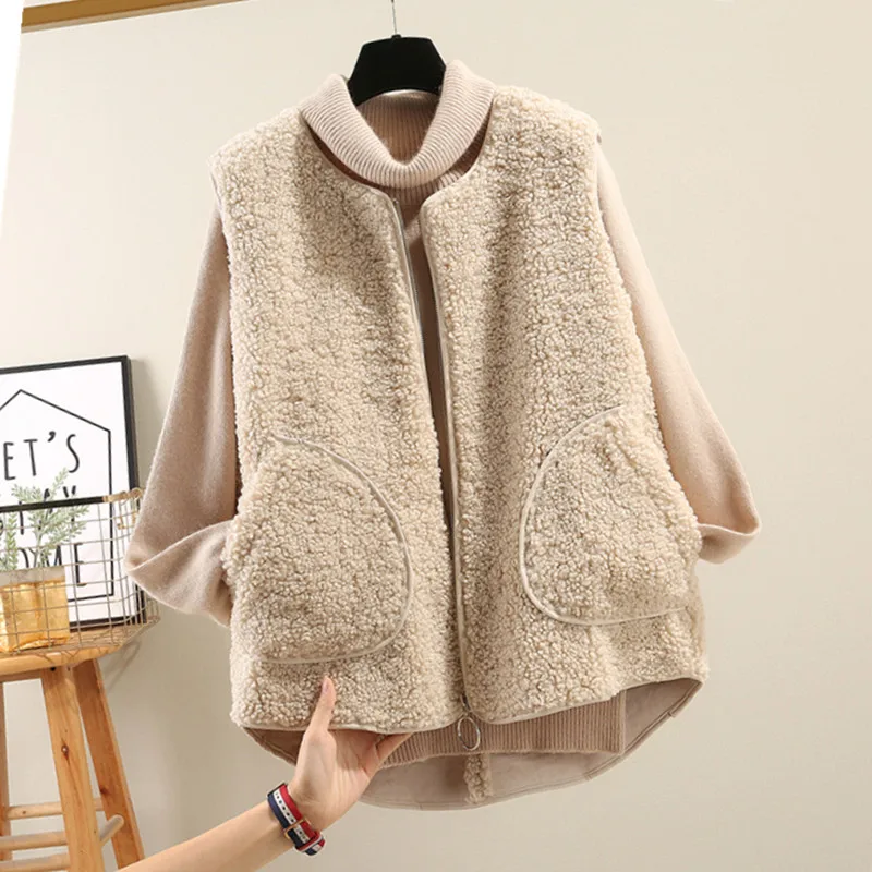 beige vest MUMUZI Женский Искусственный жилет из овчины Зимний меховой жилет из меха ягненка куртка без рукавов с карманами сохраняющая тепло парка - Цвет: beige vest