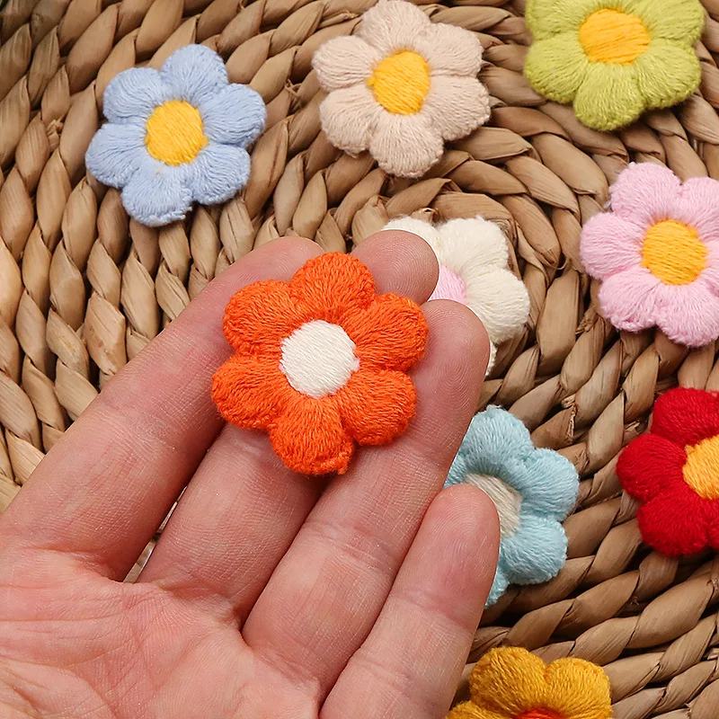 Embroidered woolen yarn appliques 15PCS 3cm Woolen Yarn Embroidery Flowers Patches