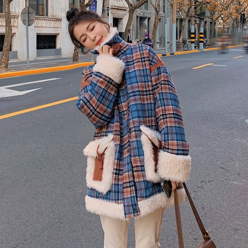 

Winter Lamb Wool Coat Female Thick Retro Loose Long-sleeved Fashion Check Stitching Pocket Plush Quality Cotton-padded Jacket