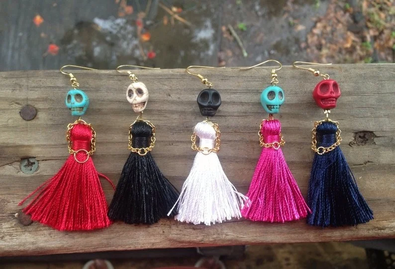 

Halloween Skull Tassel Earrings with A Little Dress and Little Hands Made of Metal Chain, Day of The Dead, Fashion Earrings