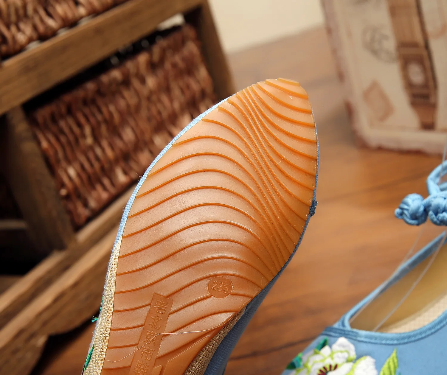 aeProduct.getSubject()