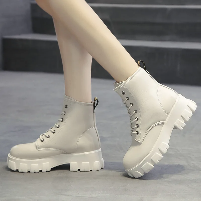 

Autumn And Winter Chunky-Heel Lace-up England Ankle Boots Waterproof Platform Semi-high Heeled Martin Boots Women's Extra High W