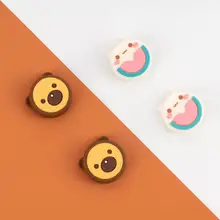 GeekShare-Juego de 4 Uds. De tapas de Joystick para Switch y Switch Lite, Con agarre de pulgar, oso de Mousse, Gato de sandía