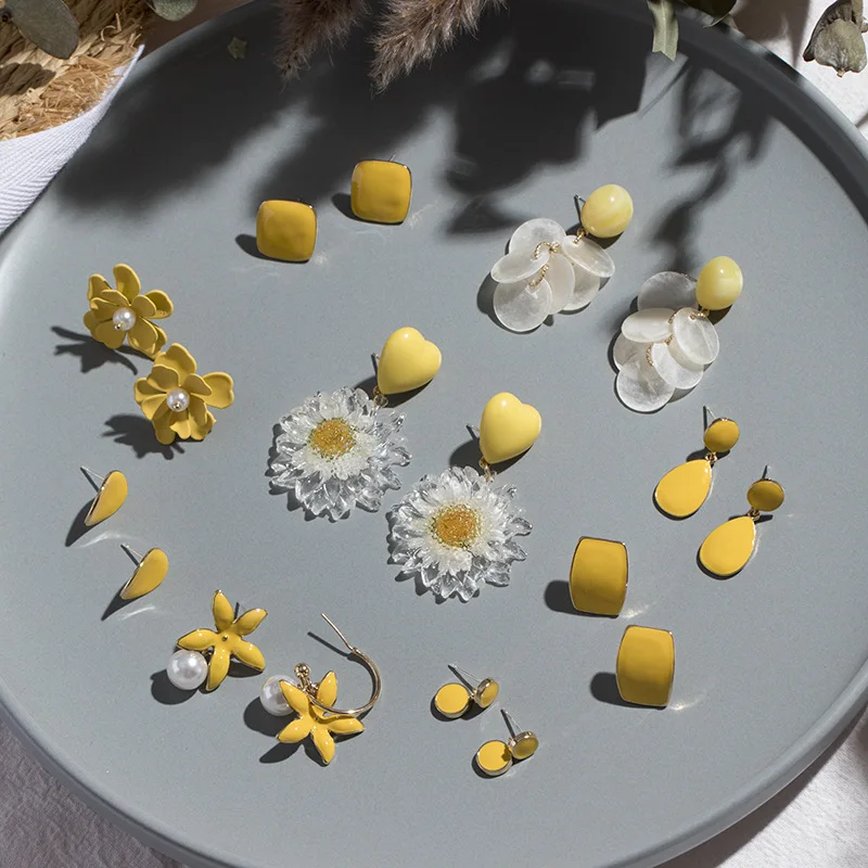 2020 Korean Fashion Women Cute Yellow Flowers Round Heart Drop Earrings for Women Geometric Long Tassels Dangle Earrings Jewelry