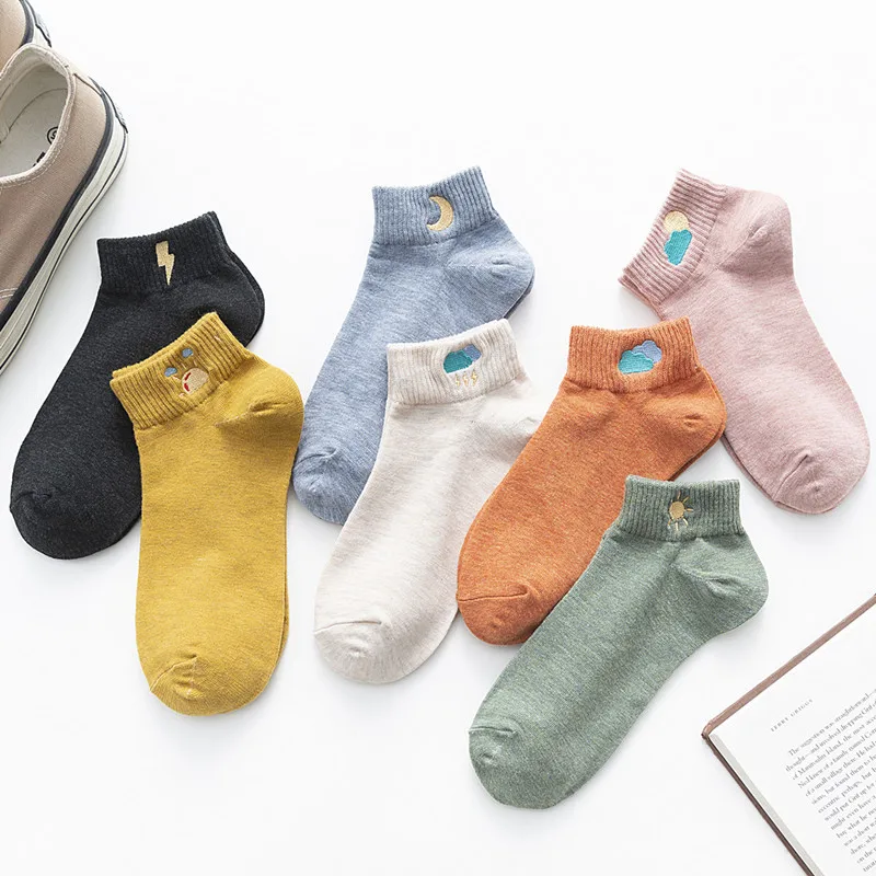 

Spring and summer new embroidery weather women's boat socks Cotton ladies casual personality socks 10pair/lot