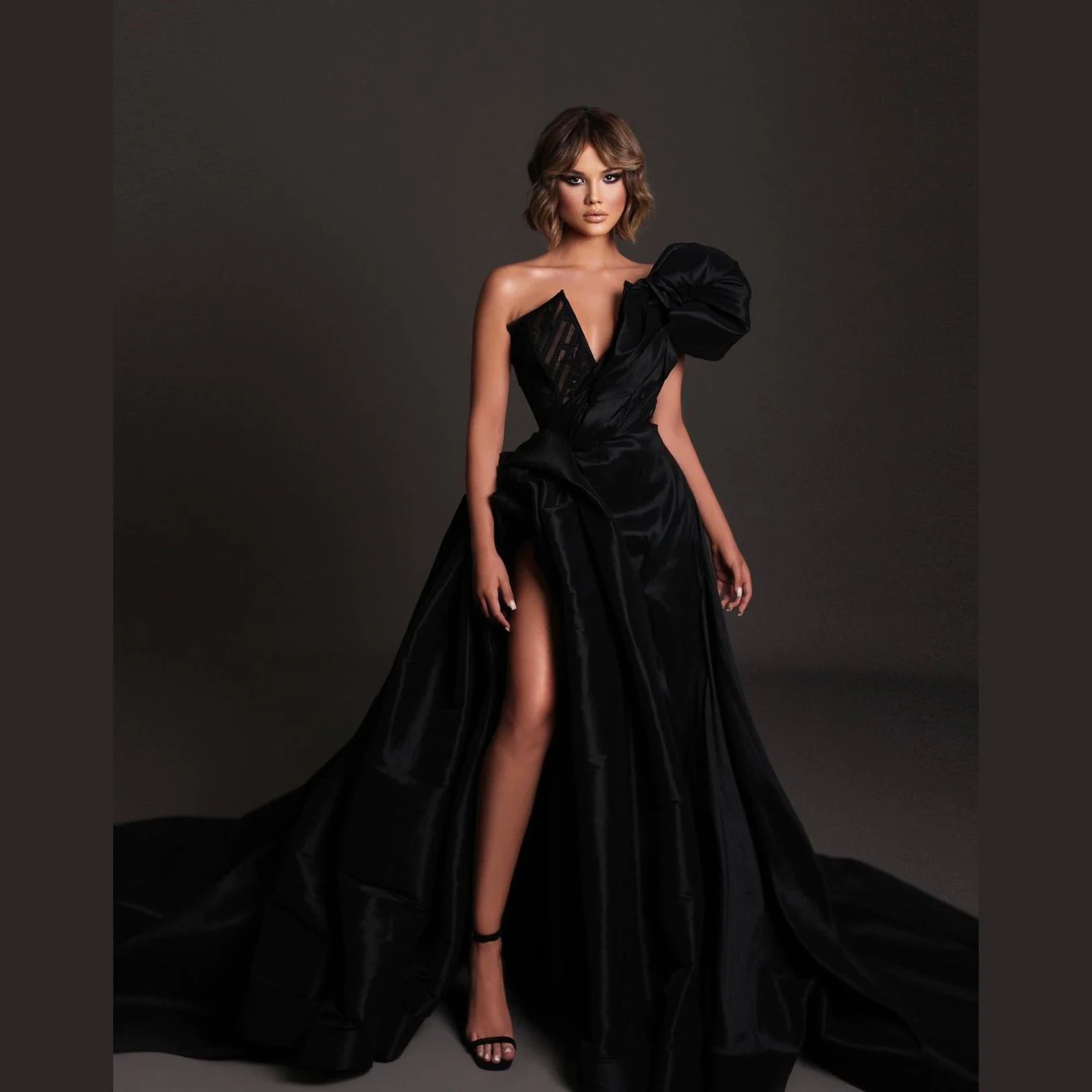 

High Quality Unique Black Elegant Prom Dresses High Split Handmade Pleated Long Formal Dresses Women Party Gowns Custom Made