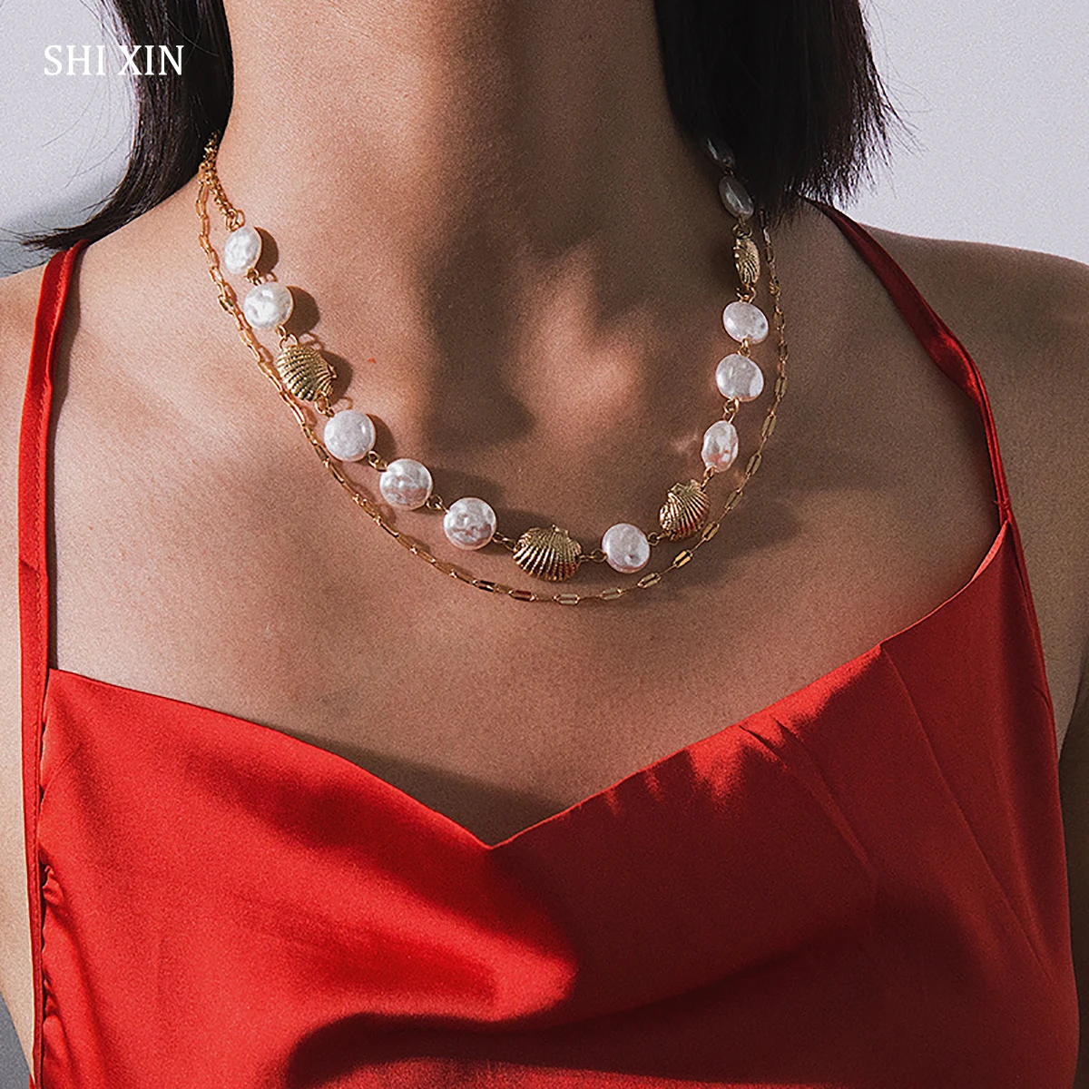 

SHIXIN Personalized Baroque Pearl Necklace Layered Chain Bohemian Scallop Shell Choker Necklace for Women Decoration on the Neck