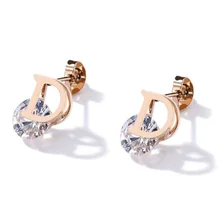 Bling Красота! Супер модные ювелирные изделия Сверкающие Золотые цвета буквы D индивидуальность серьги-гвоздики для женщин Y12220