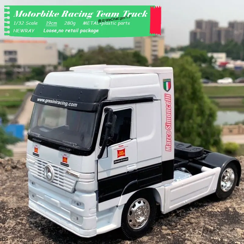 racing team truck (1)