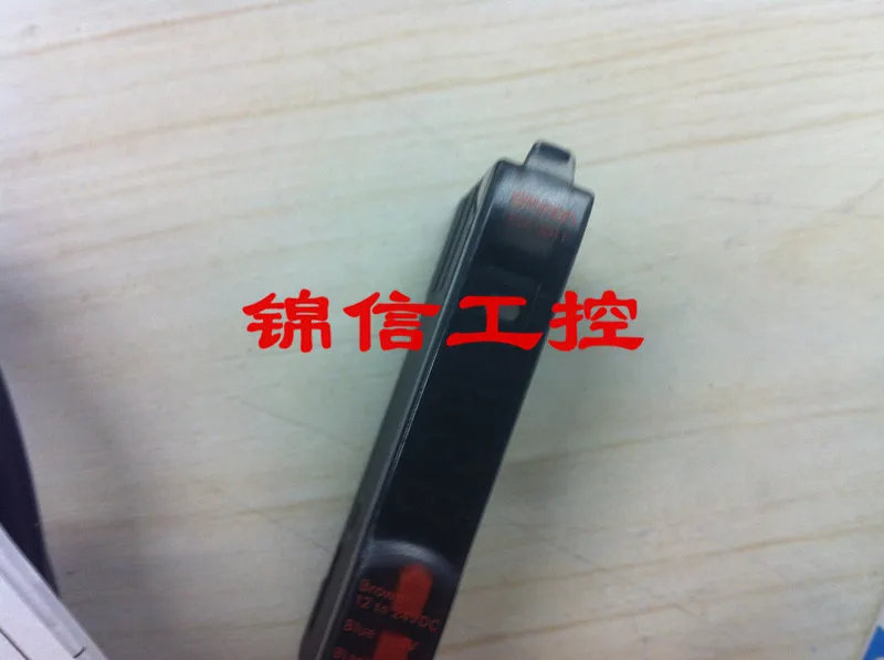 

Original authentic E3X-SD11 fiber amplifier warranty 1 year