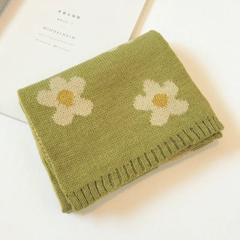 20*130 cm Cute Flower pattern Thickening Knitting wool Scarf For Children girls aged 1-8 Keep warm in autumn and winter Scarf - Цвет: Butter green