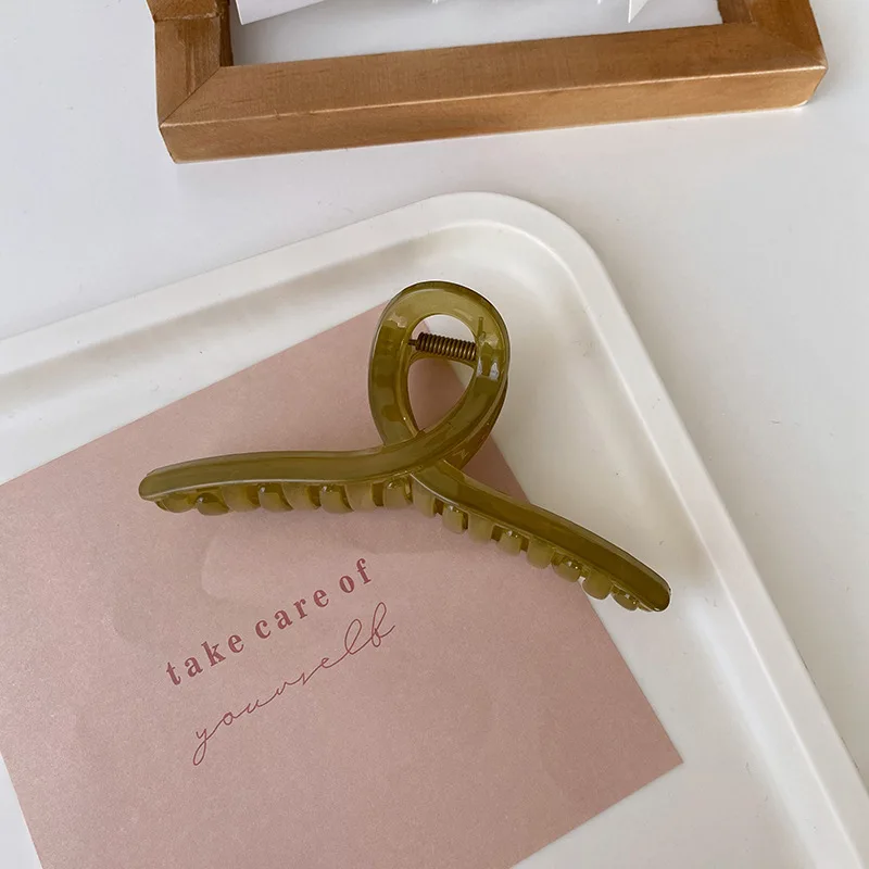 Vintage Cross Hair Clip Large Barrette Crab Hair Claws Bath Clip Ponytail Clip for Women Girls Claw Clip Hair Accessories Vintage Cross Hair Clip Large Barrette Crab Hair Claws Bath Clip Ponytail Clip for Women Girls Claw Clip Hair Accessories